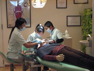 歯科医と歯科衛生士